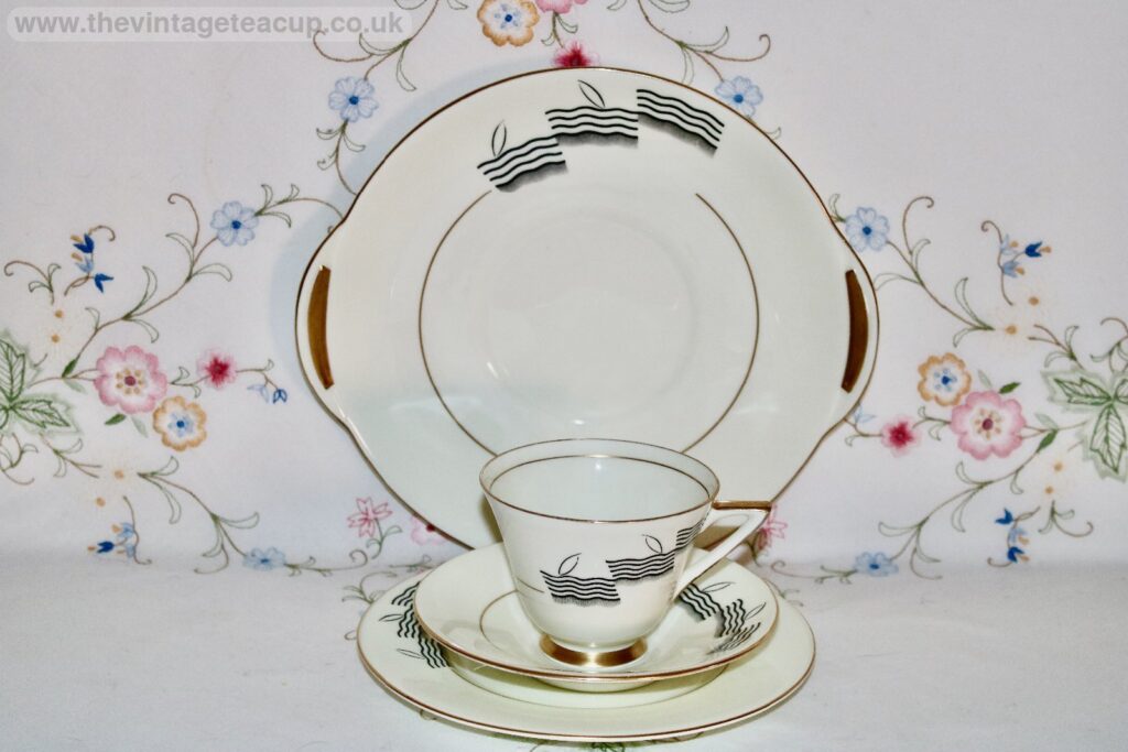 Royal Doulton Art Deco "LIDO" Tea Set