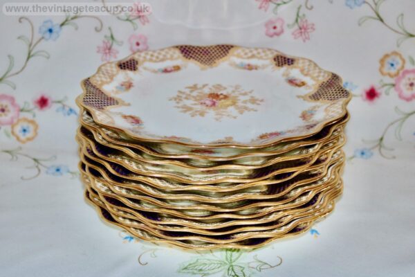 Wedgwood Victorian Cake Plates / dessert service