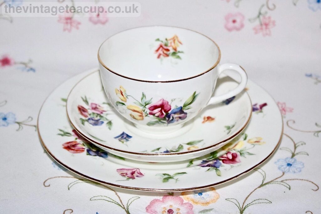 Hammersley Sweet Pea bone china tea set