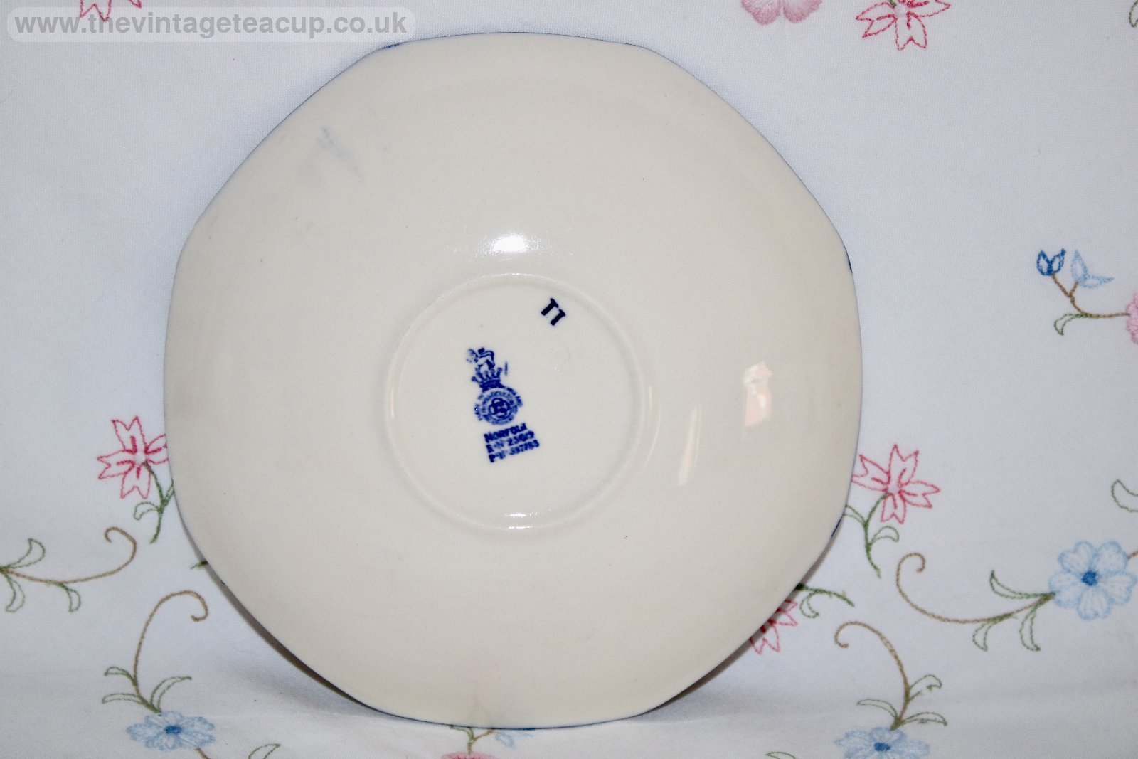 Royal Doulton Norfolk Breakfast Saucer - Image 2