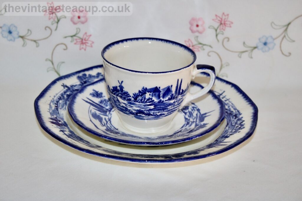 Royal Doulton Norfolk Breakfast Set Blue and White