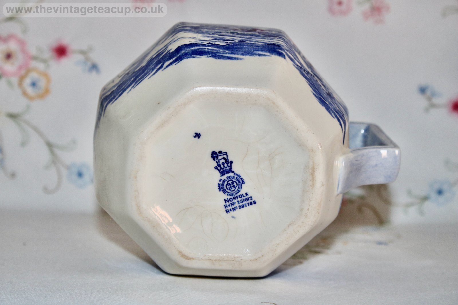 Royal Doulton Norfolk Octagonal Jug - Image 4