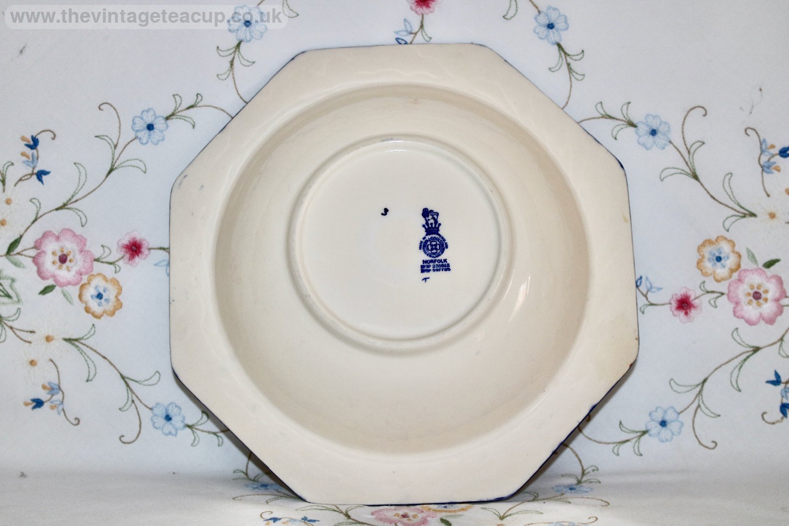 Royal Doulton Norfolk Octagonal Serving Bowl Blue White china