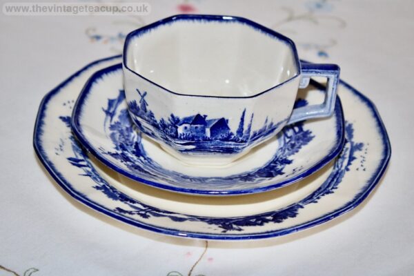Royal Doulton Norfolk Octagonal Trio Tea Cup Set