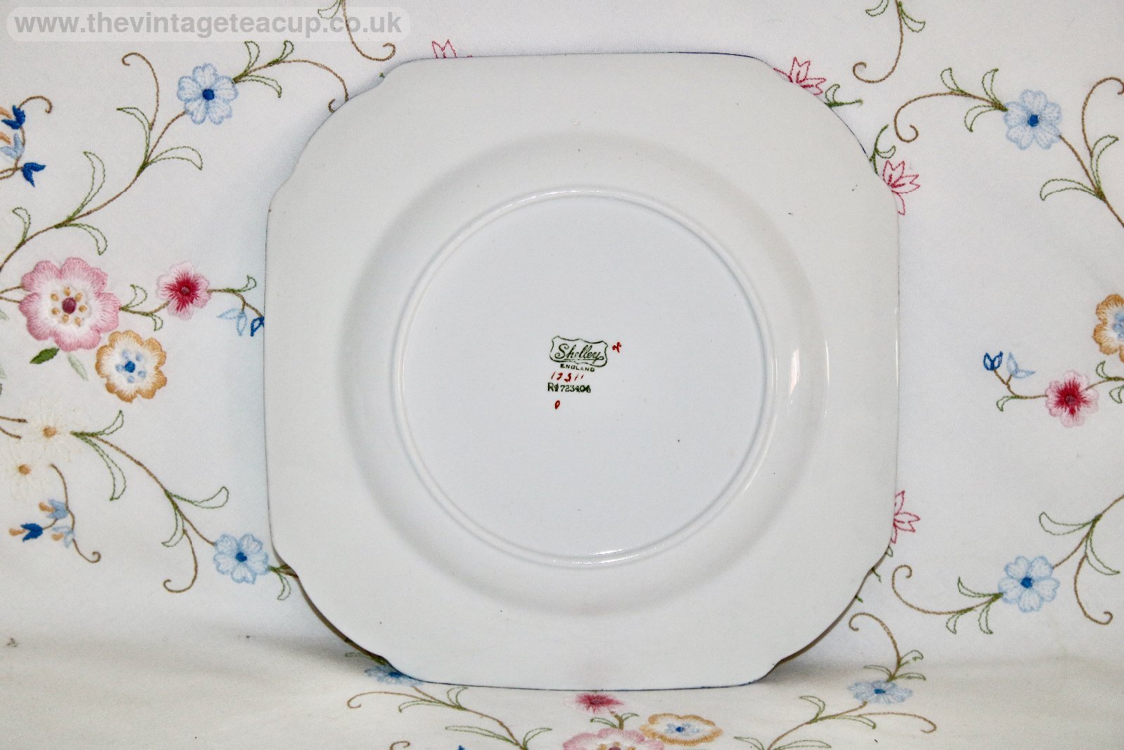 Shelley Queen Anne / Blue Iris Lunch / Breakfast Plate