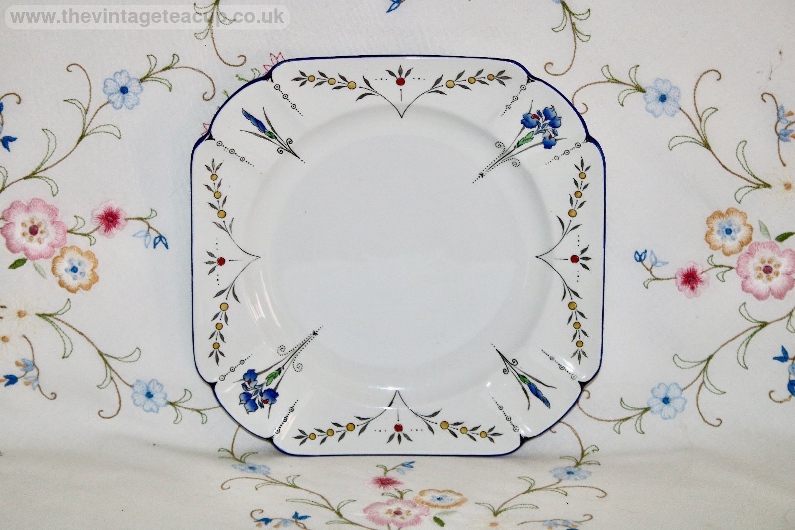Shelley Queen Anne / Blue Iris Lunch / Breakfast Plate